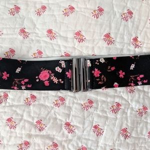 Forever 21 floral stretch belt